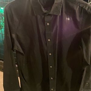 I am selling a plain black banana republic slim fit medium